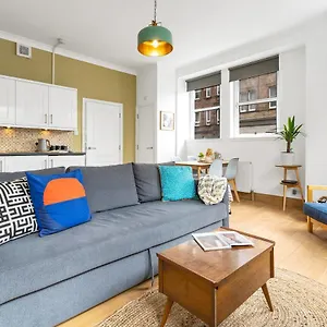 Apartment Cozy With Character Lovely, Edinburgh